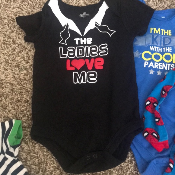 Onesie Bundle- all great condition! - Picture 2 of 4